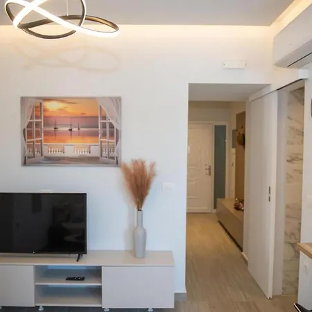 Apartment Charavgi 1 *